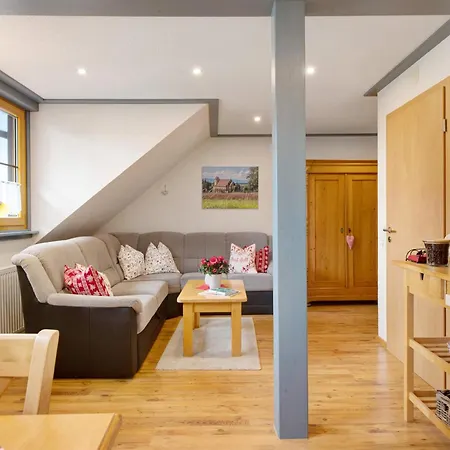 Apartment Atelier *